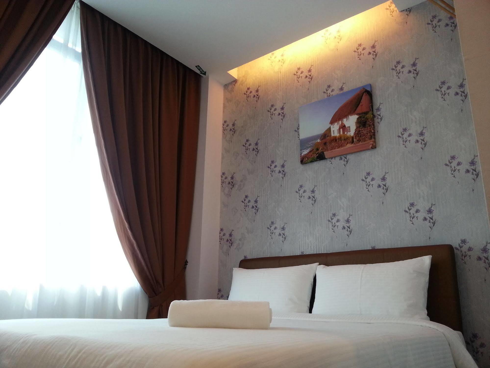 Palazzo Hotel Kulai Dış mekan fotoğraf