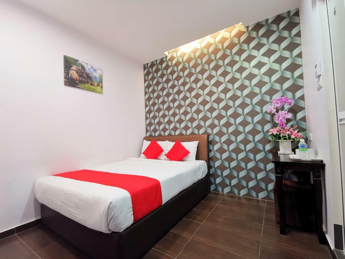 Palazzo Hotel Kulai Dış mekan fotoğraf