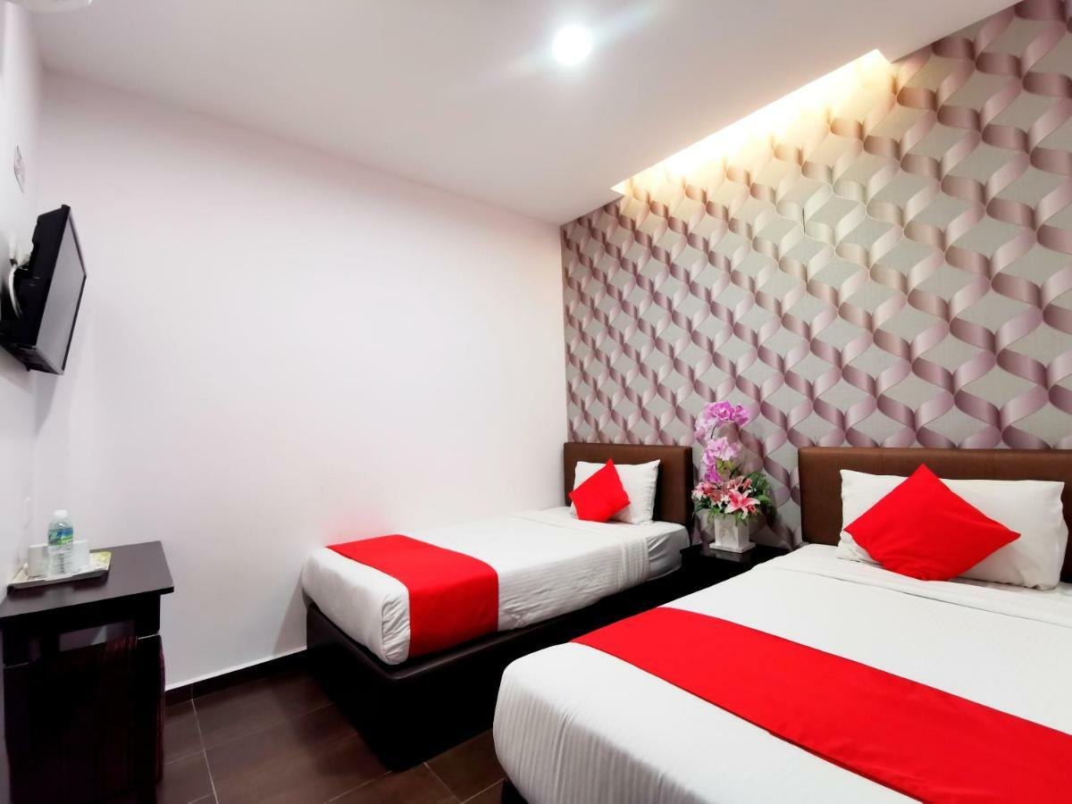 Palazzo Hotel Kulai Dış mekan fotoğraf